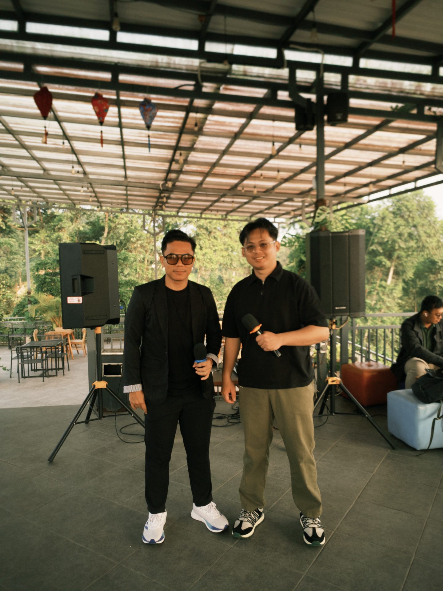 Gathering Sekelikmedia "together we grow"