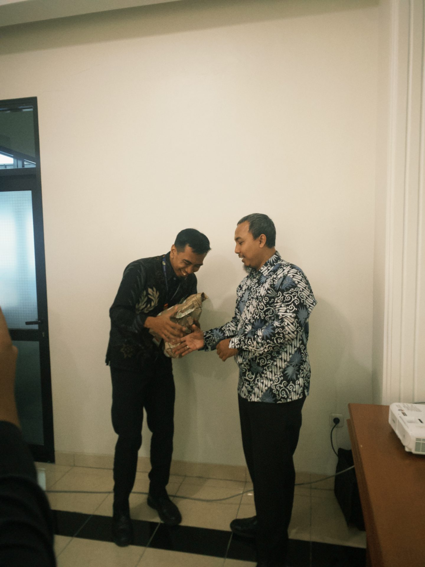 Penghargaan Karyawan Terbaik Sekelikmedia — Kegiatan Sekelik Media